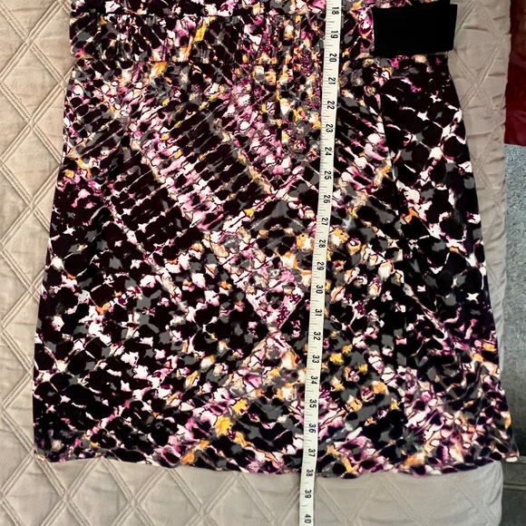 Maggy London Faux Wrap Dress - Size 10 - Picture 5 of 6